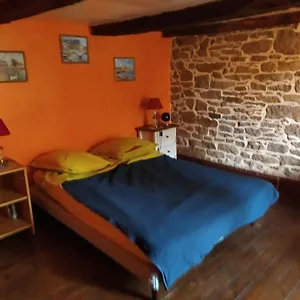Séjour chez l'habitant Maison En Granit Bleue, Lanhelin