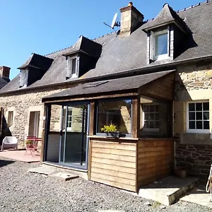 Hébergement de vacances Maison Bretonne,gîte De Keranglaz, Ploubezre
